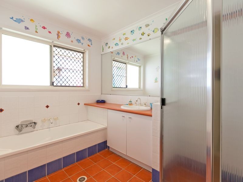 11 Genevieve Court, Wellington Point QLD 4160