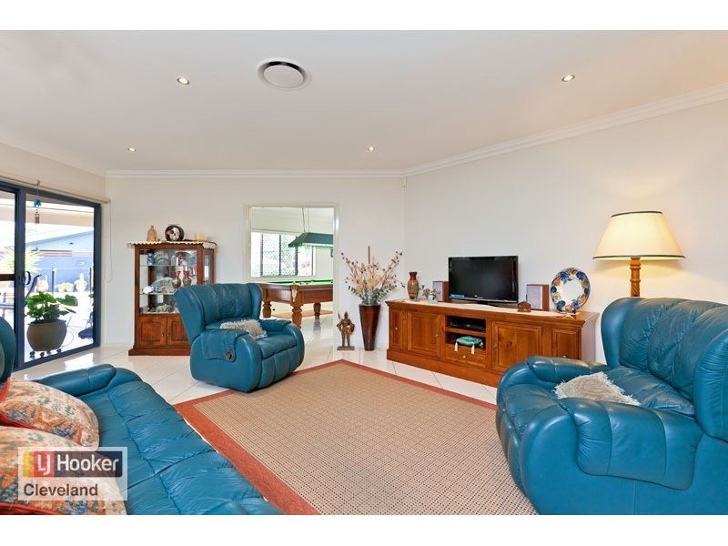 6 Aquila Street, Redland Bay QLD 4165