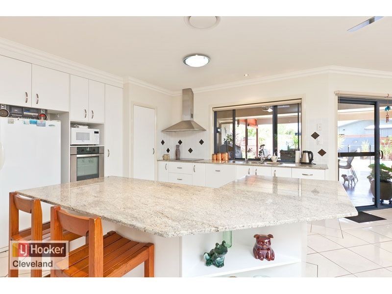 6 Aquila Street, Redland Bay QLD 4165