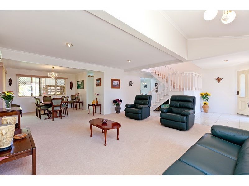 35 Adrian Street, Victoria Point QLD 4165