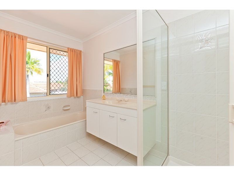 35 Adrian Street, Victoria Point QLD 4165
