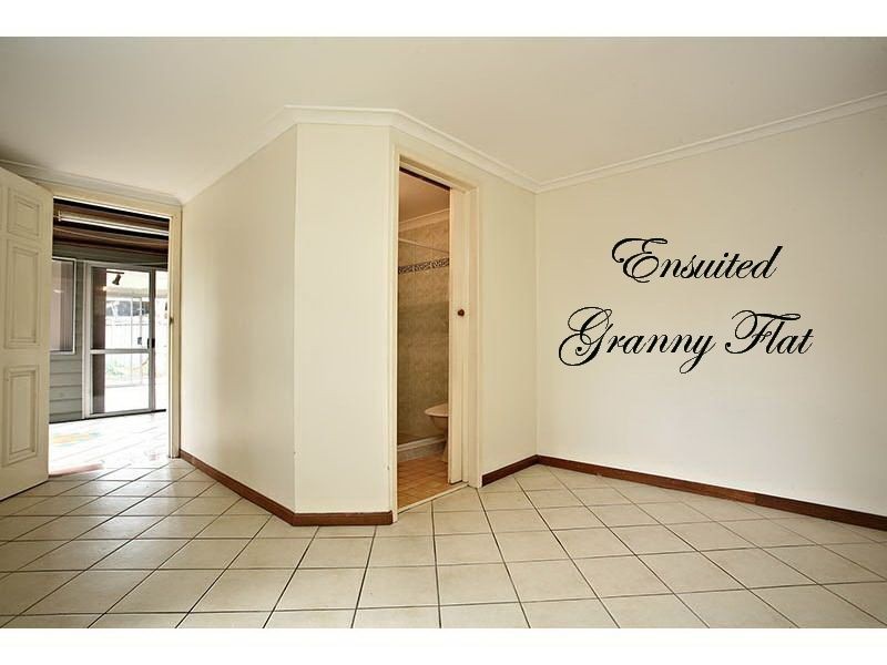 16 Magnolia Parade, Victoria Point QLD 4165