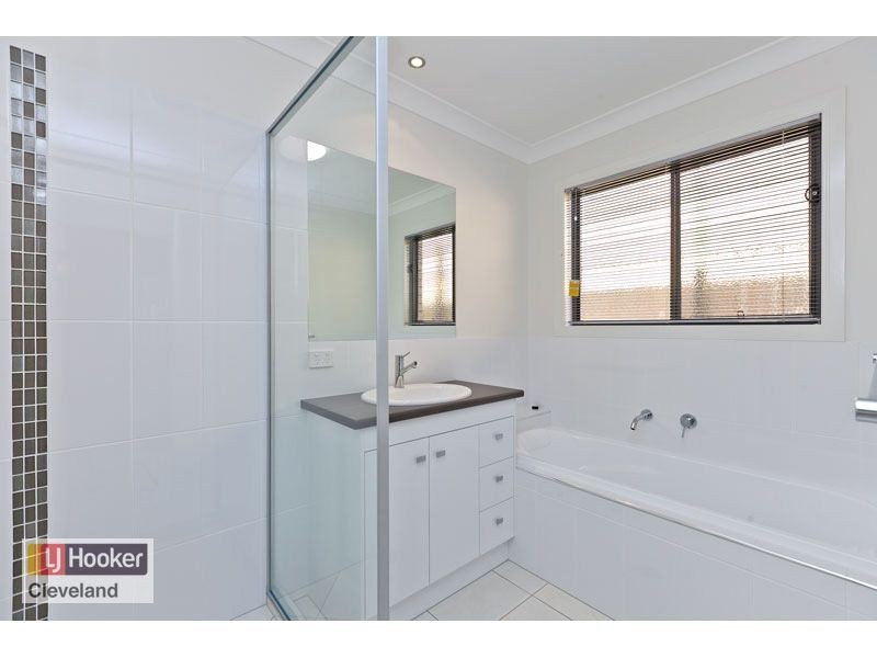 2/7 Riley Peter Place, Cleveland QLD 4163