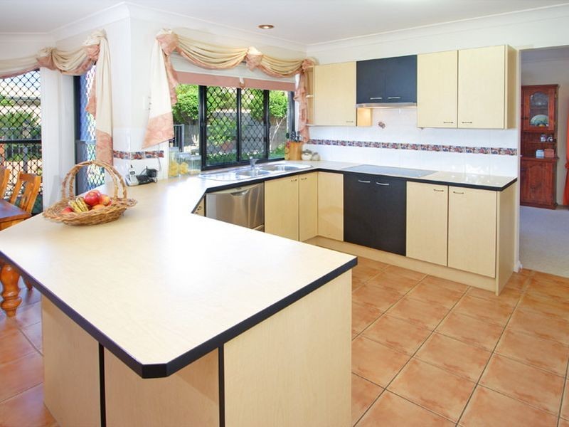 30 Amelia Place, Cleveland QLD 4163