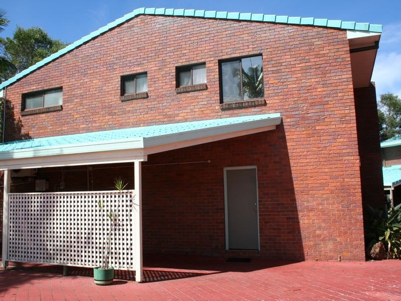 214-216 Bloomfield Street, Cleveland QLD 4163