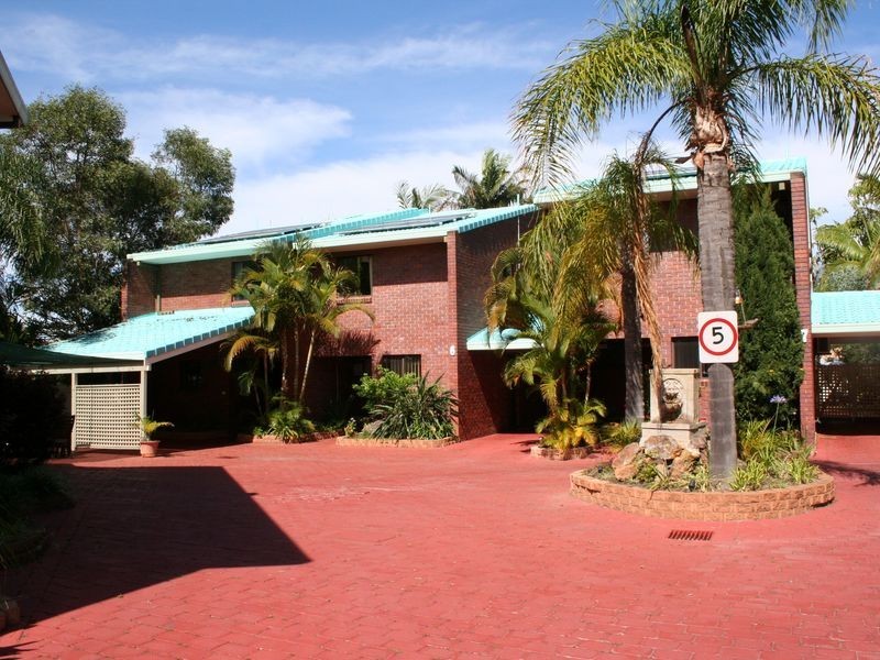 214-216 Bloomfield Street, Cleveland QLD 4163