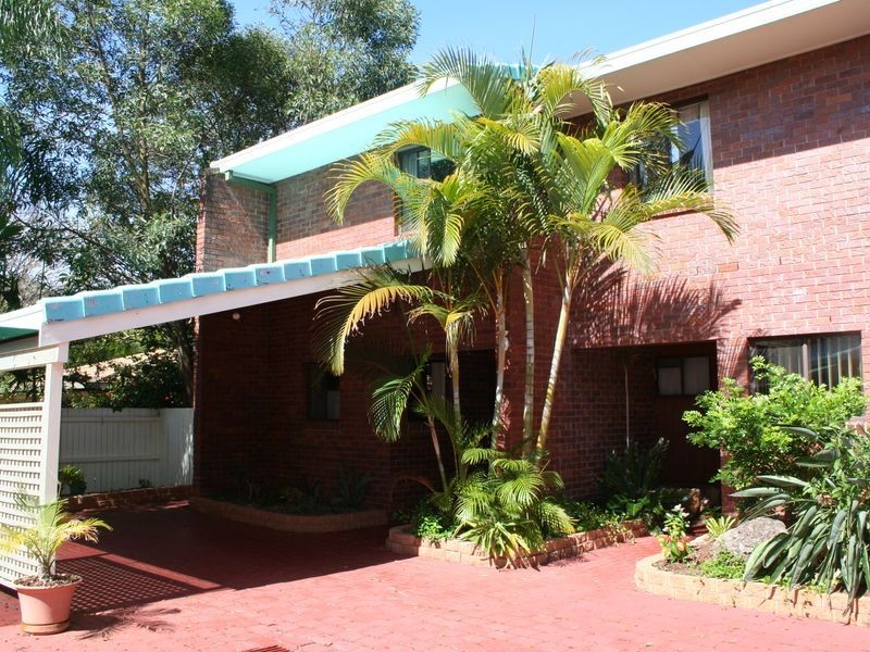 214-216 Bloomfield Street, Cleveland QLD 4163