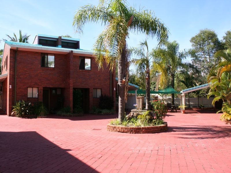 214-216 Bloomfield Street, Cleveland QLD 4163