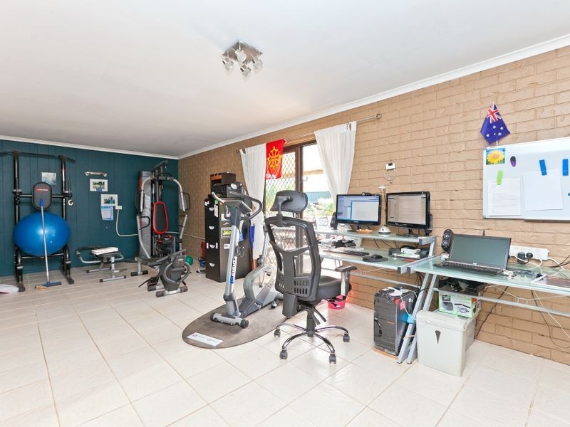 122 Passage Street, Cleveland QLD 4163