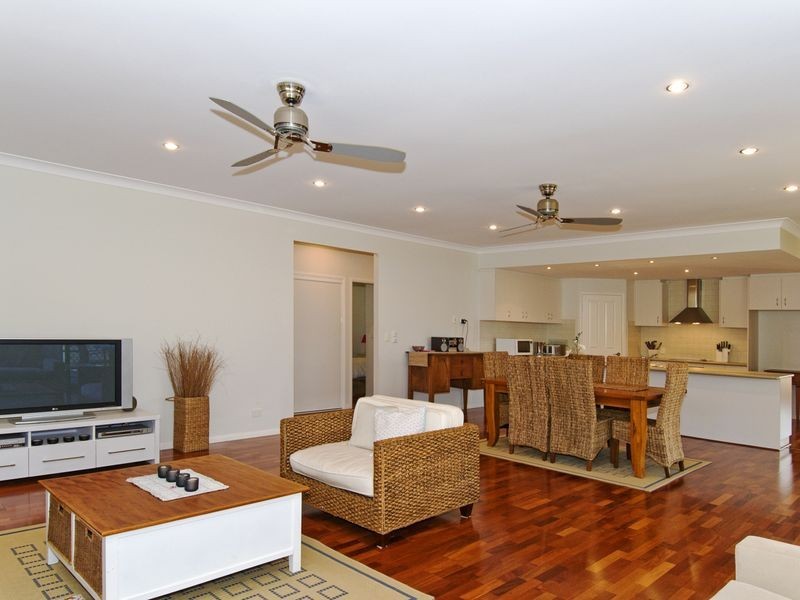 5 Hawkins Place, Thornlands QLD 4164