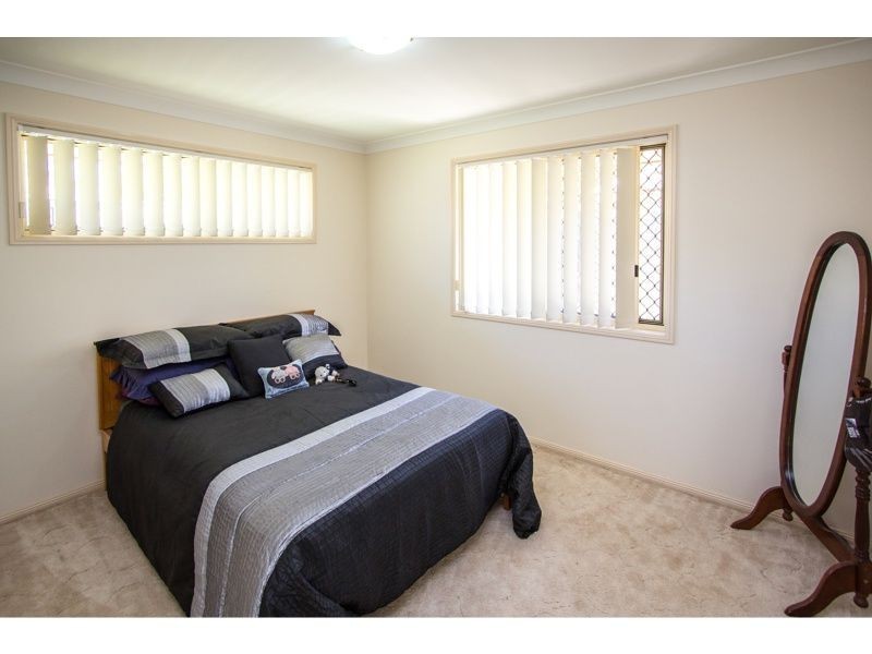 2 Harrogate Terrace, Birkdale QLD 4159