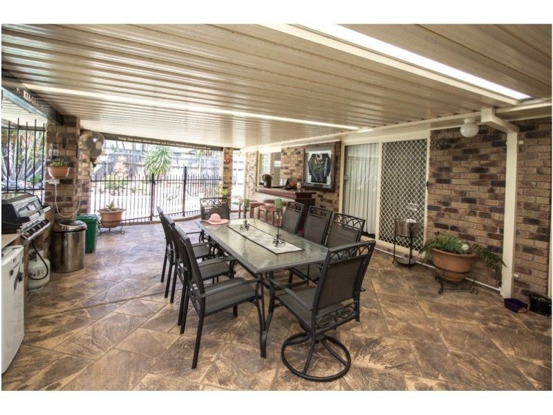 2 Harrogate Terrace, Birkdale QLD 4159