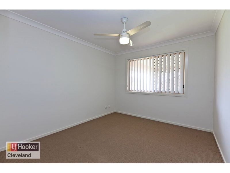 5 Magnetic Place, Redland Bay QLD 4165