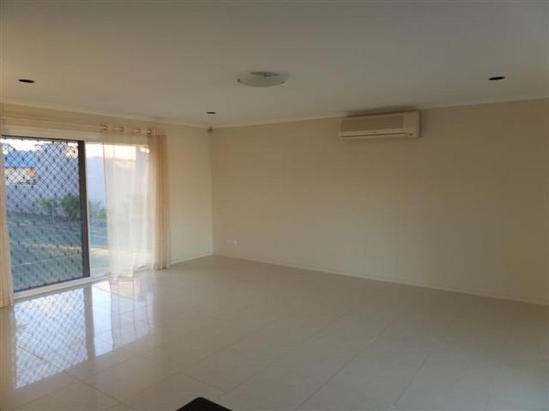 12 Voyagers Court, Cleveland QLD 4163