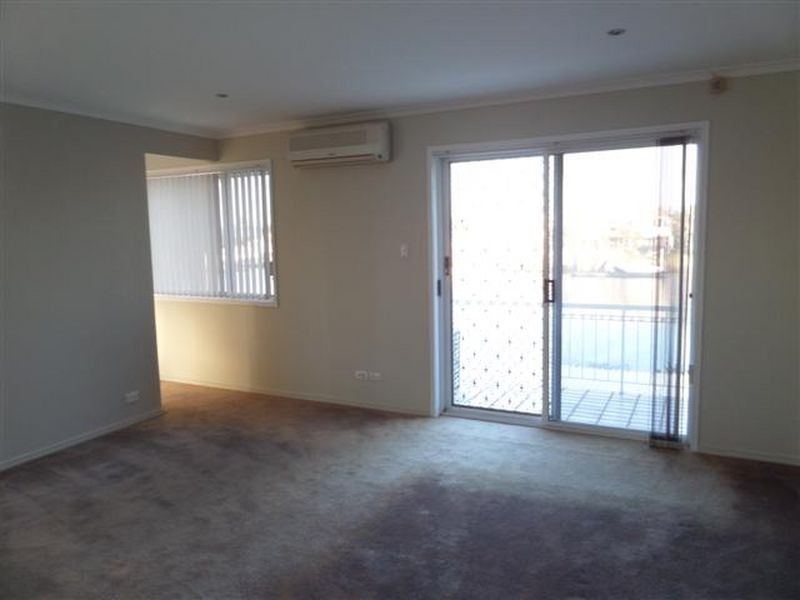 12 Voyagers Court, Cleveland QLD 4163