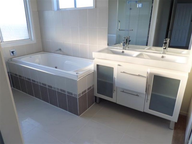 12 Voyagers Court, Cleveland QLD 4163