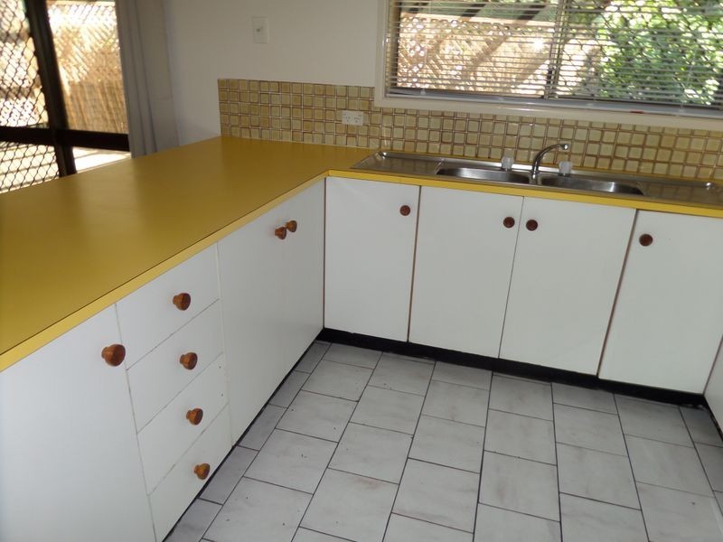 2 Makaha Dr, Birkdale QLD 4159