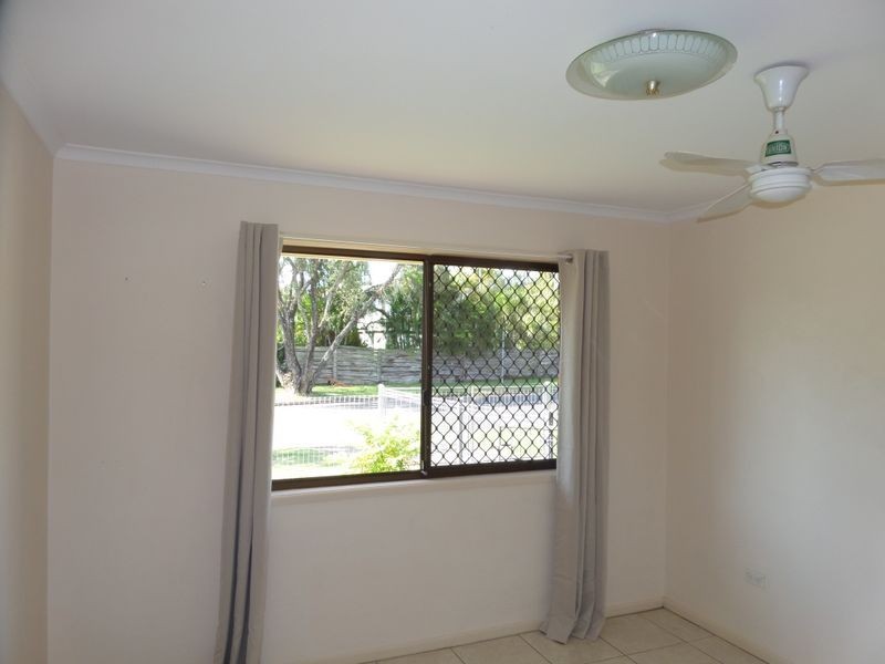 2 Makaha Dr, Birkdale QLD 4159