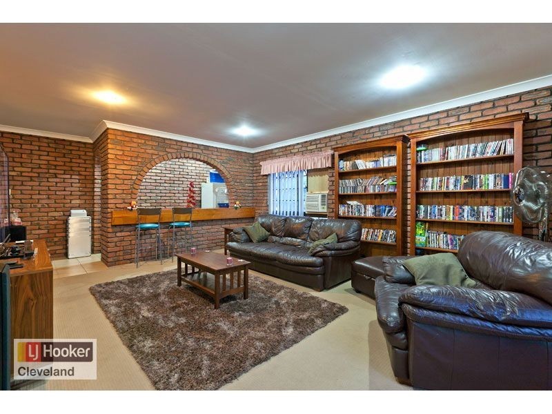 18 Clearwater Street, Ormiston QLD 4160