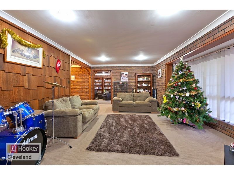 18 Clearwater Street, Ormiston QLD 4160