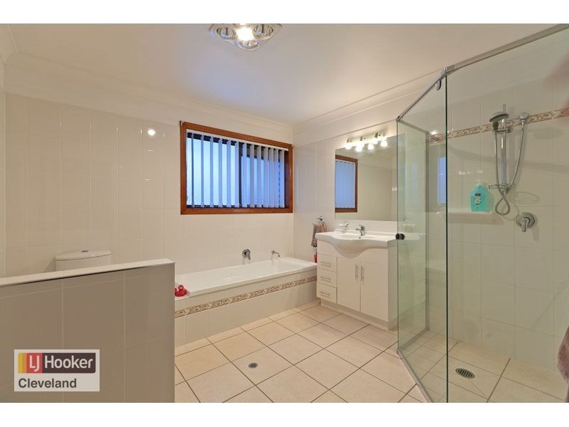 18 Clearwater Street, Ormiston QLD 4160