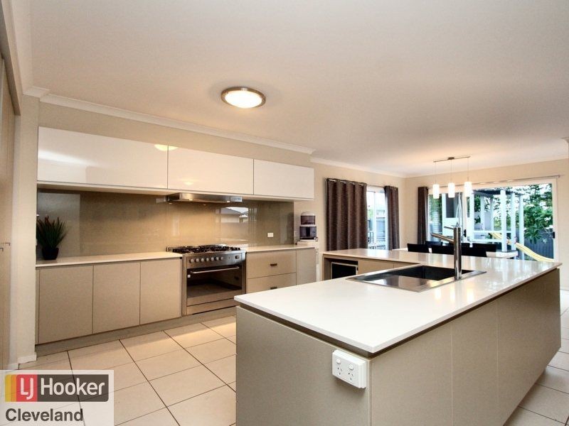 19 Hoskins Drive, Wellington Point QLD 4160