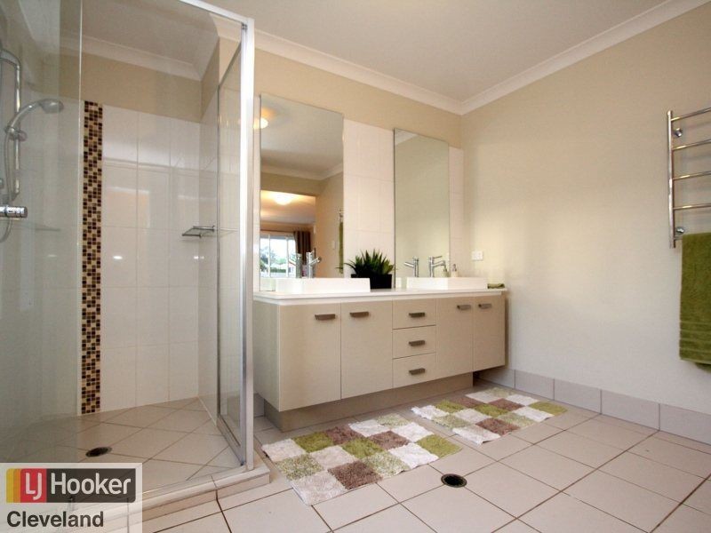19 Hoskins Drive, Wellington Point QLD 4160