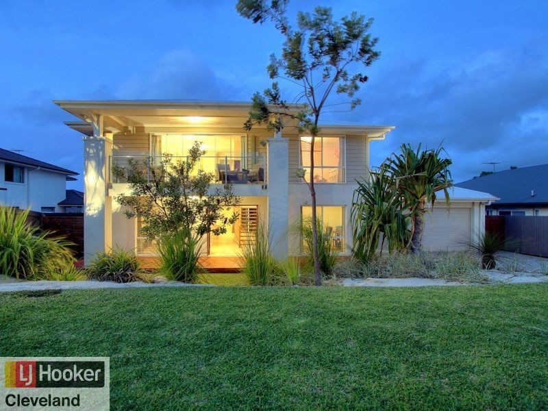 19 Hoskins Drive, Wellington Point QLD 4160