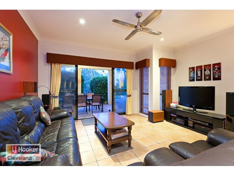6 Stevens Place, Ormiston QLD 4160