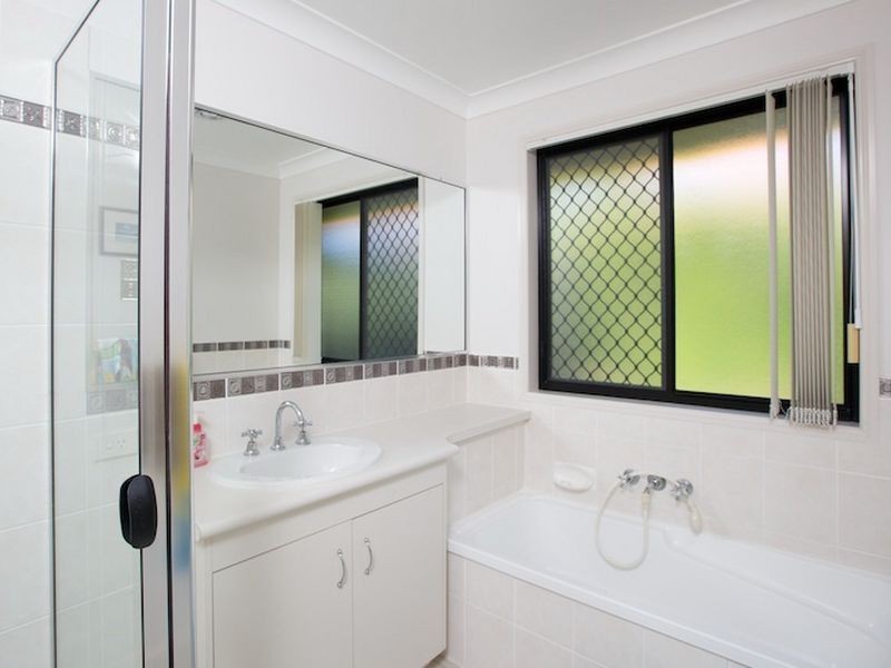 25 Butler Street, Wakerley QLD 4154
