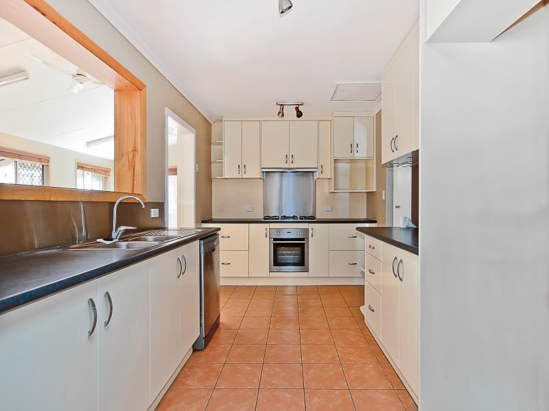 10 Sycamore Parade, Victoria Point QLD 4165