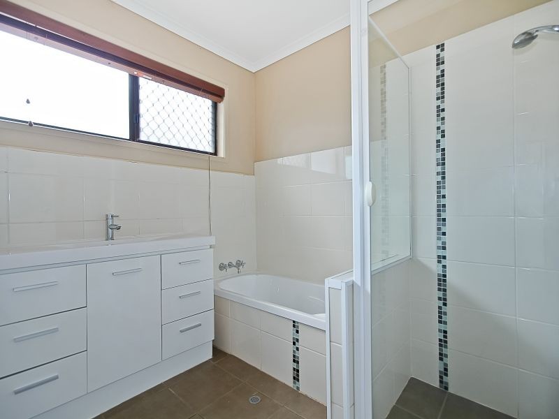 10 Sycamore Parade, Victoria Point QLD 4165