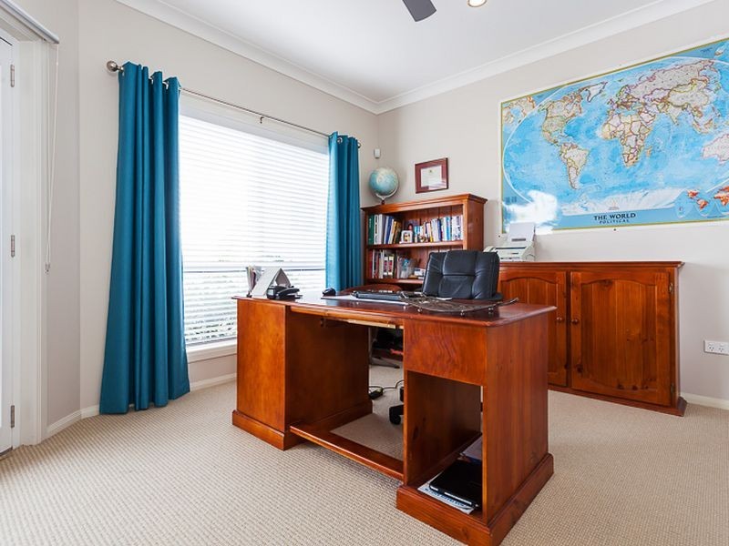 25 Watervale Drive, Redland Bay QLD 4165