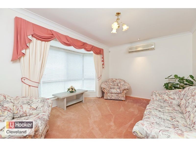 16 Montrose Place, Redland Bay QLD 4165