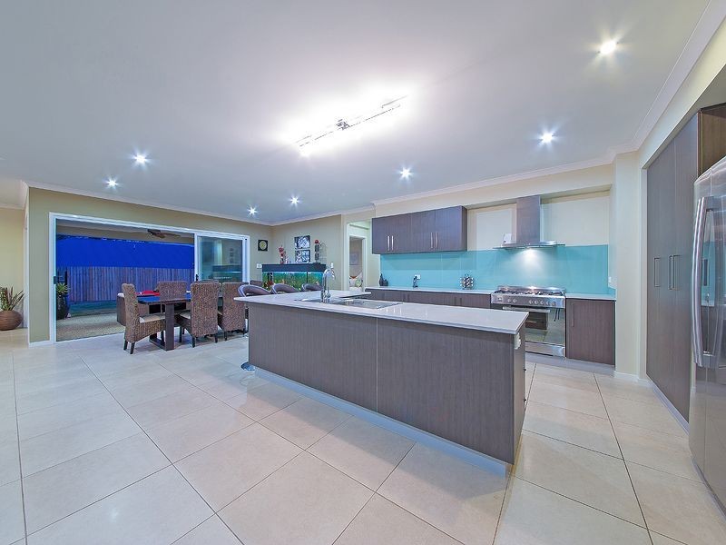 8 Sarsenet Cct, Mount Cotton QLD 4165