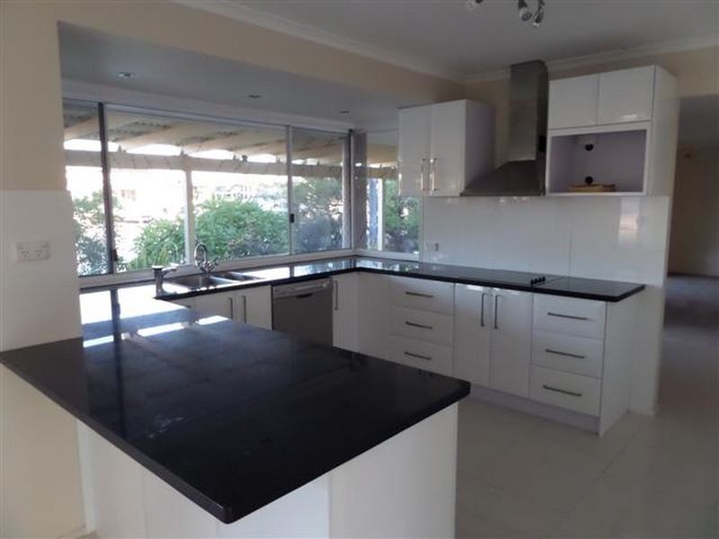 12 Voyagers Court, Cleveland QLD 4163