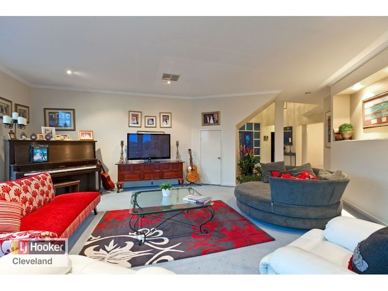 22 Sommersea Drive, Raby Bay QLD 4163