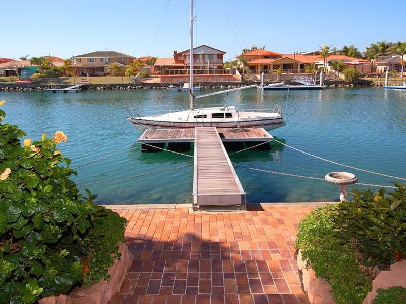 5 Bollard Court, Raby Bay QLD 4163