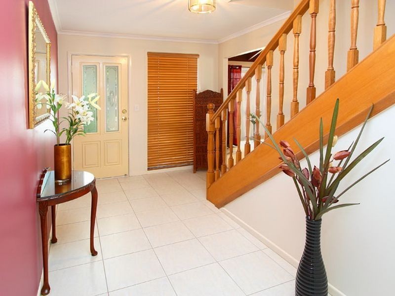 5 Bollard Court, Raby Bay QLD 4163