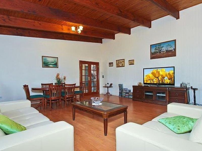 136 Passage Street, Cleveland QLD 4163