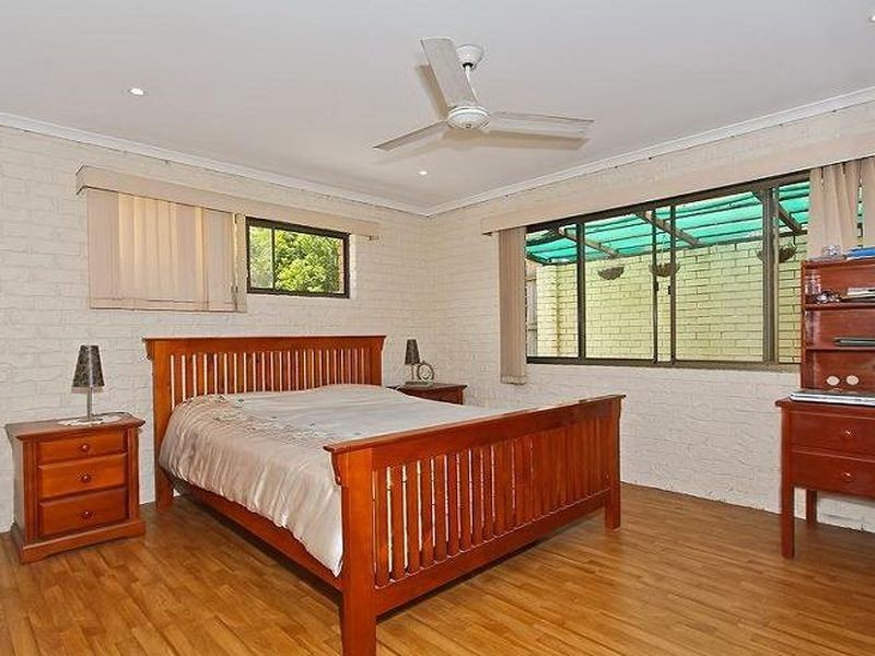 136 Passage Street, Cleveland QLD 4163