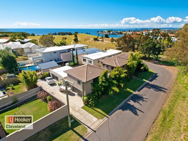 2 Raby Esplanade, Ormiston QLD 4160