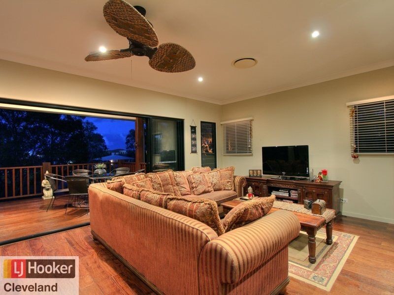 2 Raby Esplanade, Ormiston QLD 4160