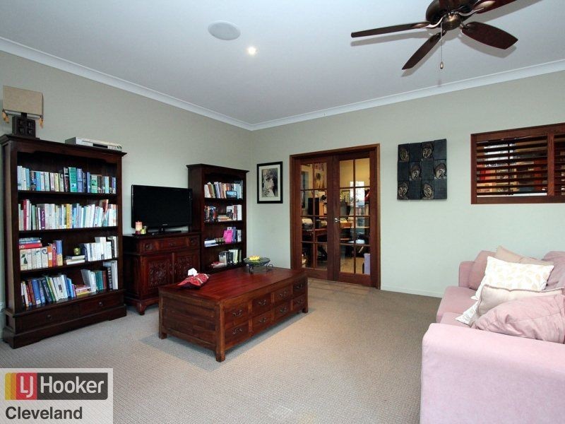 2 Raby Esplanade, Ormiston QLD 4160
