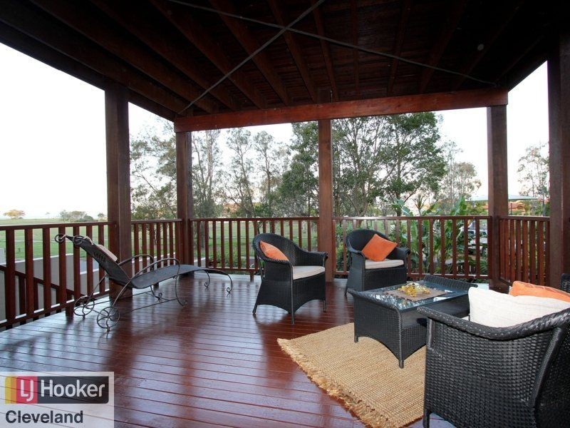 2 Raby Esplanade, Ormiston QLD 4160