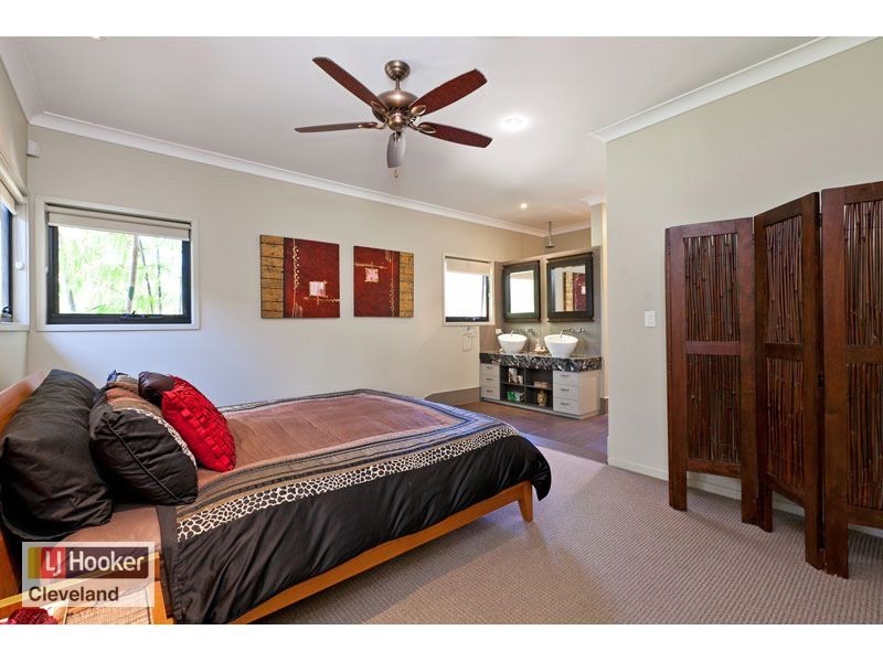 2 Raby Esplanade, Ormiston QLD 4160