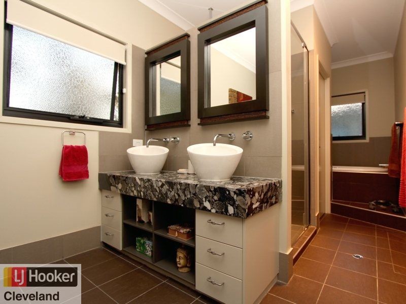 2 Raby Esplanade, Ormiston QLD 4160