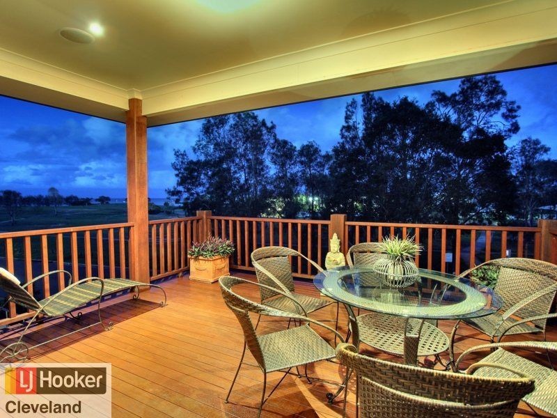 2 Raby Esplanade, Ormiston QLD 4160