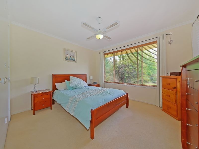 9 Watsonia Street, Redland Bay QLD 4165