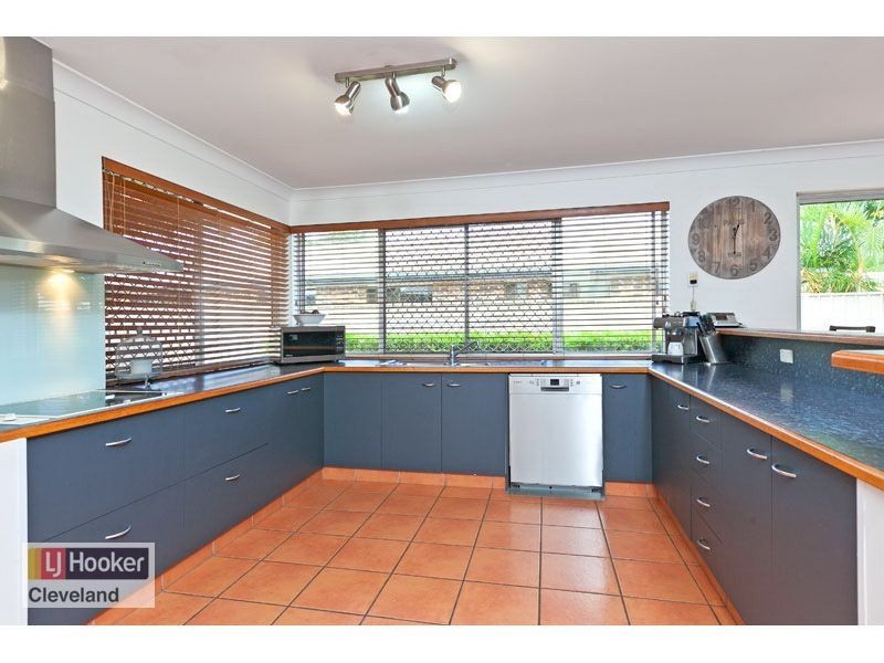 64 Lawn Tce, Capalaba QLD 4157